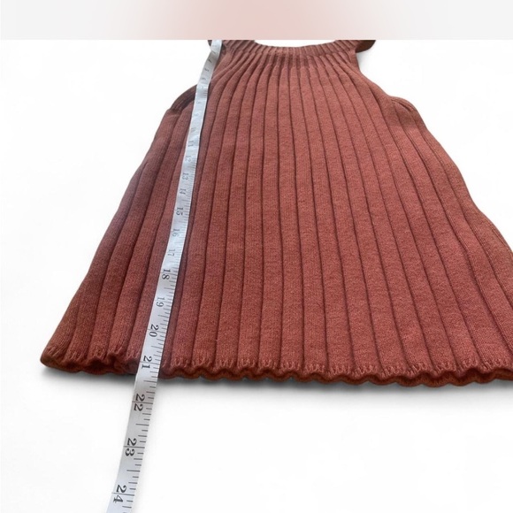 Anthropology |Rue and Willowl Ribbed Knit Pumpkin Orange Sleeveless Sweater sz S - Picture 2 of 5